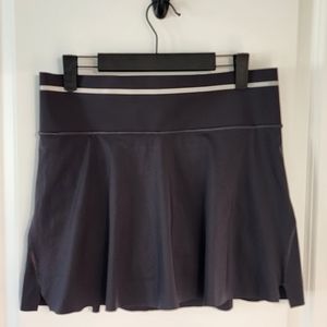 Athleta Sonic Skort, Black w/ Silver Reflective Strip, Women's size small